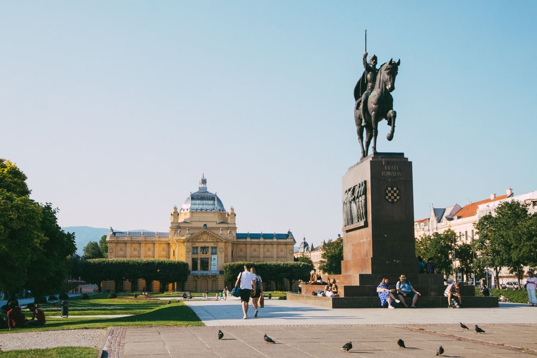 King Tomislav square & the Art Pavilion